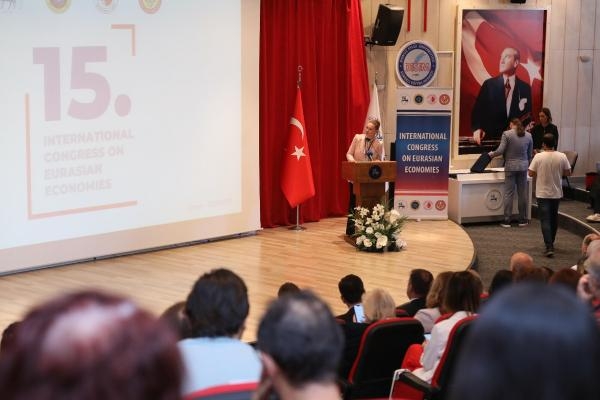 DEÜ'de 15. Uluslararası Avrasya Ekonomileri Kongresi başladı