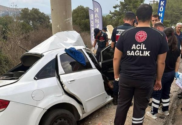 Direğe çarpan otomobilin sürücüsü öldü