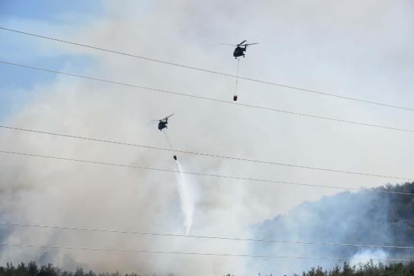 Düşen helikopterdeki 3 mürettebat aranıyor