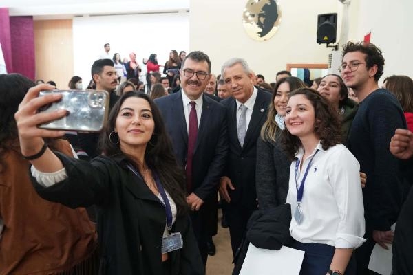 'Egeli genç araştırmacıların TÜBİTAK başarısı'