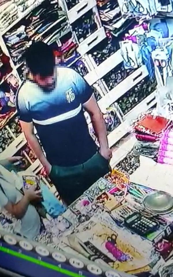 Hırsızların resmini tek tek yayınladı