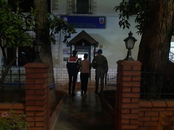 İzmir, TSK yapılanmasına yönelik baskın