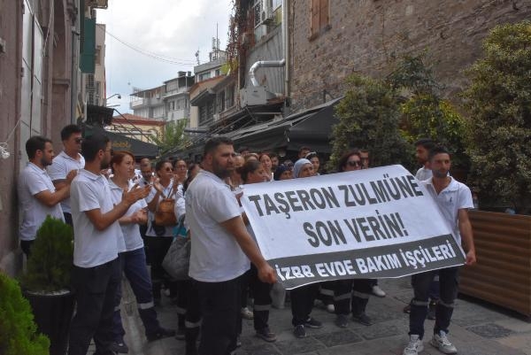 İzmir'de belediye önünde işçilerden 'kadro' eylemi