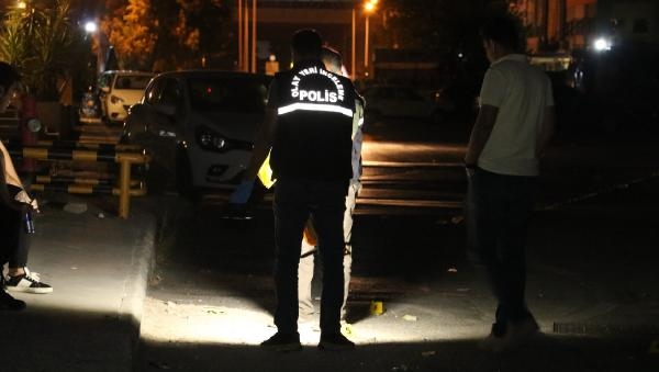 İzmir'de dehşet! Sokakta karşılaştı, kurşun yağdırdı
