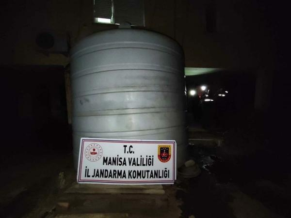 Manisa'da 5.2 ton kaçak akaryakıt ele geçirildi
