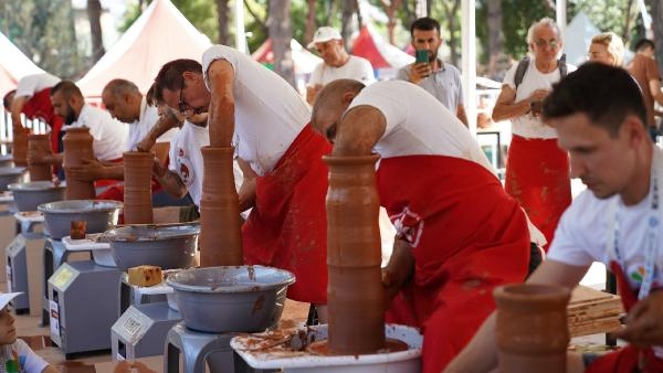 Menemen'de Inna rüzgarı