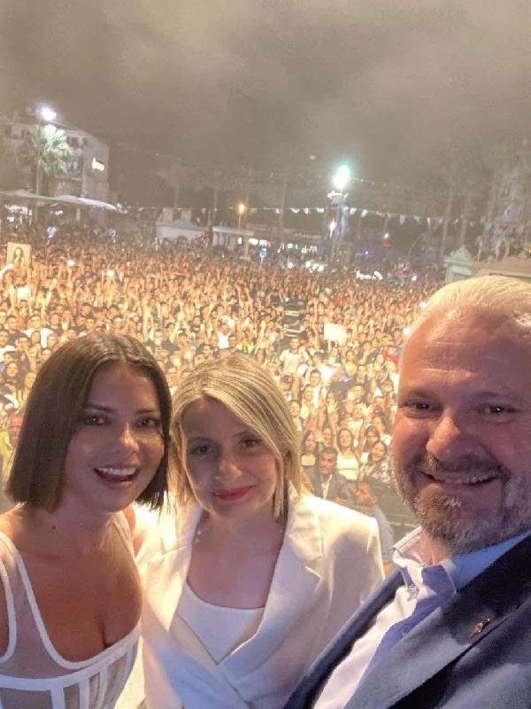 Menemen'de Inna rüzgarı