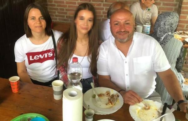 Mezarlığa yuvarlanan otomobilde 3 kişi öldü