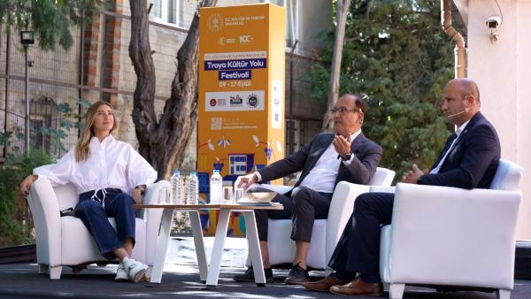 Troya Kültür Yolu Festivali'nde Gökhan Tepe coşkusu