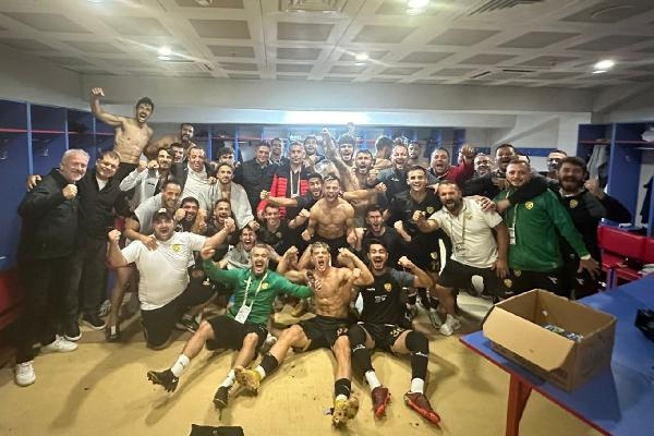 Aliağa FK zirveye çıktı