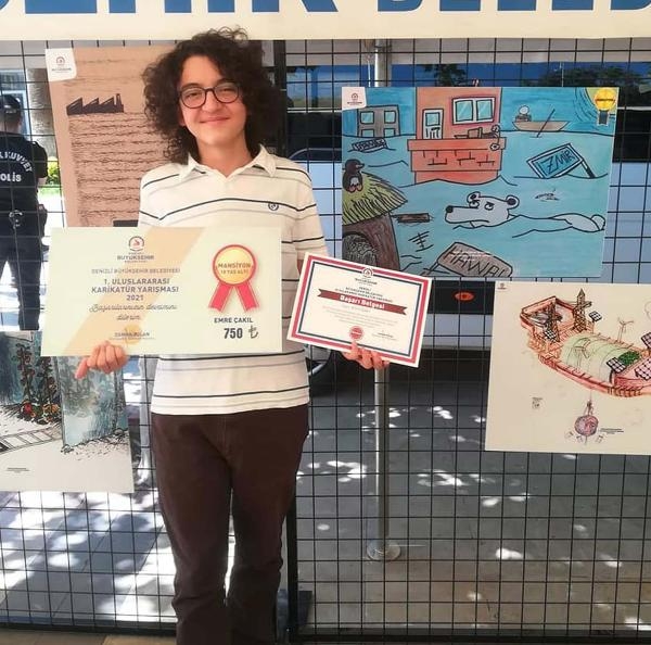 Alkollü sürücü kurbanı liseliler toprağa verildi
