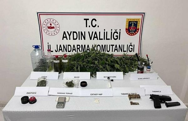Evinde uyuşturucuyla yakalandı tutuklandı