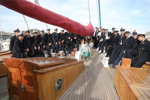 Geleceğin kaptanlarına 'mavi bayrak' eğitimi