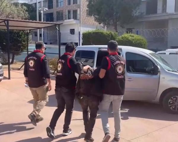 İzmir'deki çifte cinayetin zanlısı yakalandı