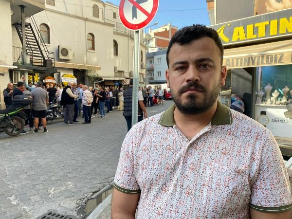 Kapısı açık minibüsten düşen kadın öldü