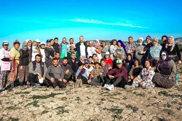 Menemen'de tarladan sofraya birlik rüzgarı