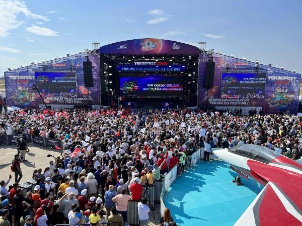 TEKNOFEST İzmir'de, 1.1 milyon ziyaretçi ağırlandı