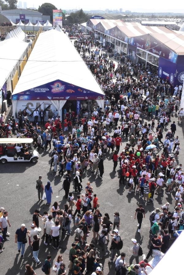 TEKNOFEST İzmir'de, 1.1 milyon ziyaretçi ağırlandı
