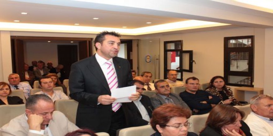 O meclis üyesi imar komisyonundan istifa etti