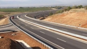 İzmir-Antalya arası 3 saate iniyor