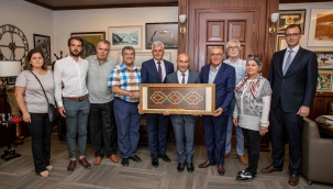 Boşnaklardan Tunç Soyer’e ziyaret
