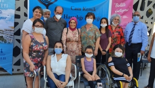 'Cam Çocuklar'a candan destek