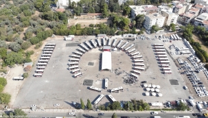 İzmir’de 52 yeni otobüs için ay-yıldızlı tören