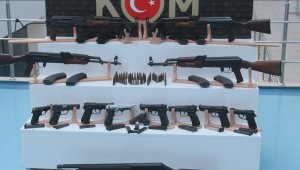 Bombalı, kalaşnikoflu çeteye baskın
