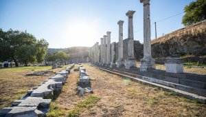 Büyükşehirden Bergama'da Zeus Sunağı toplantısı