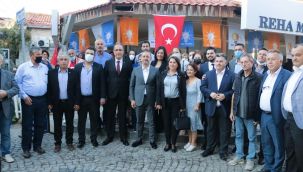 FETÖ'yle değil başörtüsüyle uğraştılar