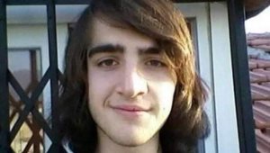 İzmir'de motosikletli genç hayatını kaybetti