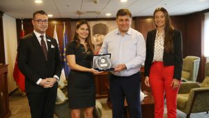 Karşıyaka'dan “İş’te Dijital Kadınlar”a destek