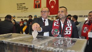 Turgutluspor'da başkan Ahmet Daşkan