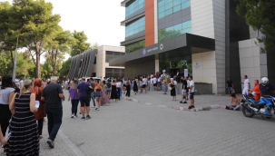 Bayraklı’da öğretmen olma kuyruğu
