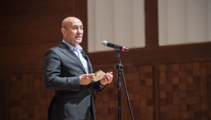 Soyer: “Barışa sımsıkı sarılmalıyız”