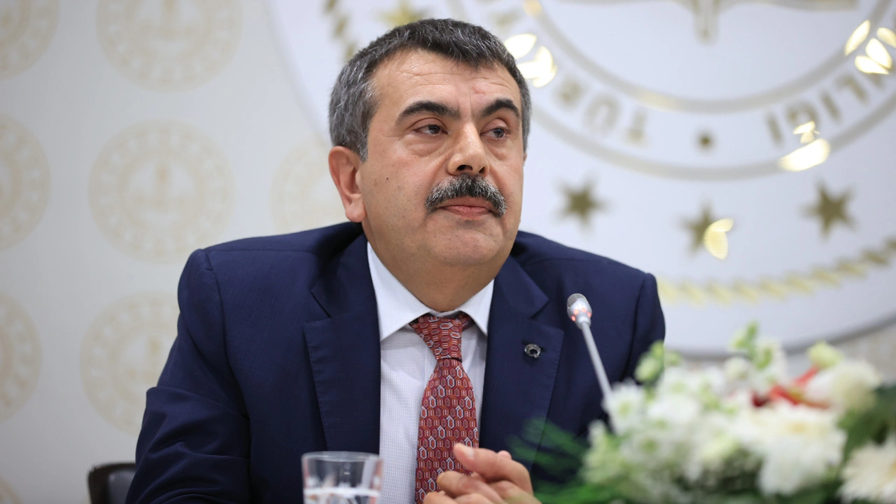 Bakan Tekin'den öğretmen atamaları açıklaması!