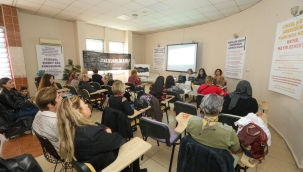 Buca’da şiddete karşı farkındalık yaratıldı