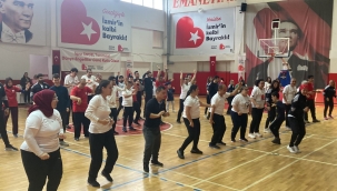 Bayraklı’da engelliler günü kutlaması