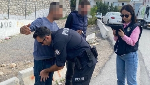 İzmir polisinden okul çevrelerine sıkı denetim: 192 kişiye idari işlem