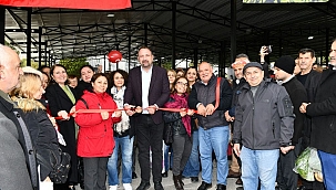 Çiğli'de Evka 5 Pazar Yeri ve Sosyal Tesisi düzenlenen törenle hizmete girdi
