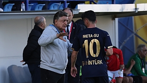 Menemen FK’da Yılmaz Vural, Cenk Laleci’yi geride bıraktı