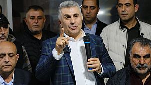 AK Parti Karabağlar adayı Tunç seçim çalışmalarını sürdürüyor