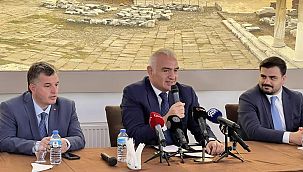 Bakan Ersoy Bergama'da sektör temsilcileriyle buluştu