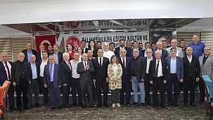 İzmir’de yaşayan Balıkesirliler iftarda buluştu