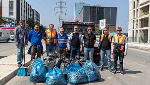 İzmir'de her gün sokak temizliği yapılıyor