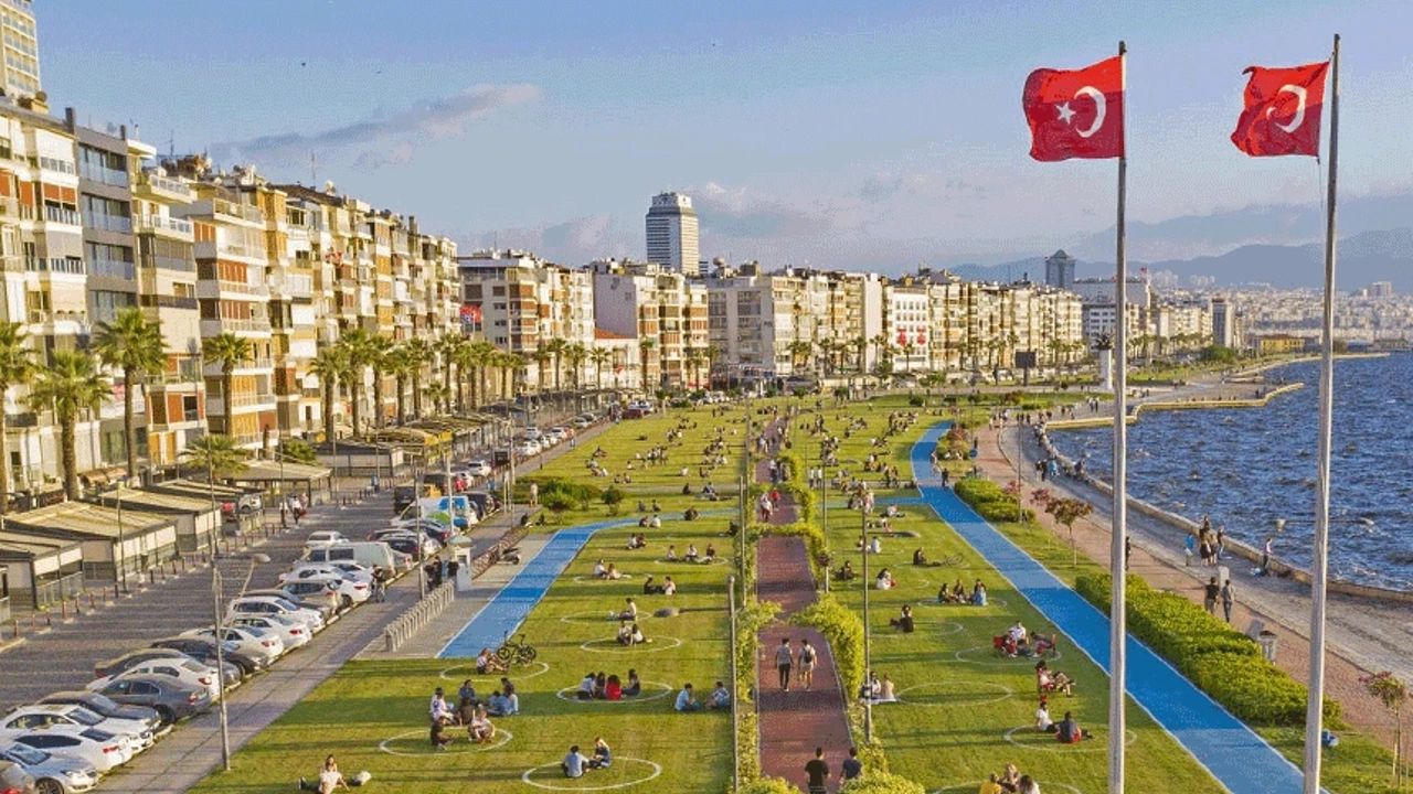 İzmirliler 20 yıldır büyükşehirde AK Parti’yi seçmiyor