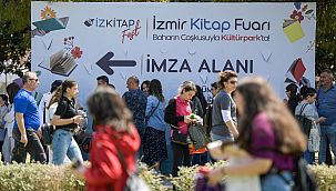 İzmirliler İZKİTAP Fest’e akın etti