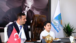 Narlıdere’de minik ali koltuğu Başkan Uzun’dan devraldı