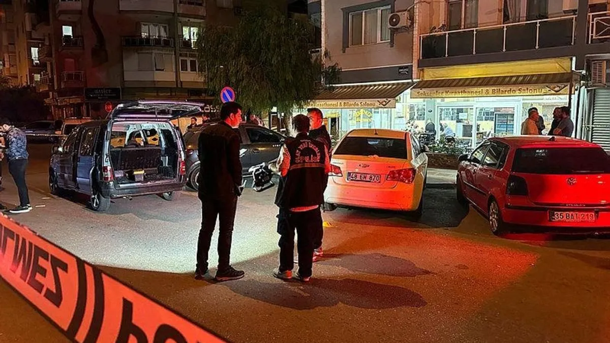 İzmir'de büfeye ateş açıldı
