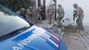 İzmir'de dolandırıcı şebekesi çökertildi
